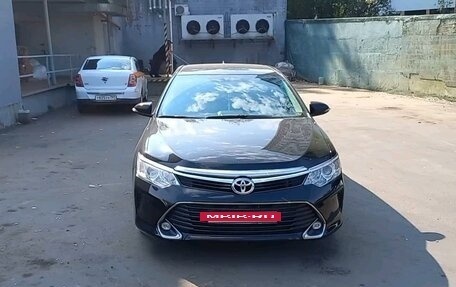 Toyota Camry, 2017 год, 2 450 000 рублей, 2 фотография