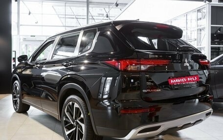 Mitsubishi Outlander, 2023 год, 5 950 000 рублей, 7 фотография