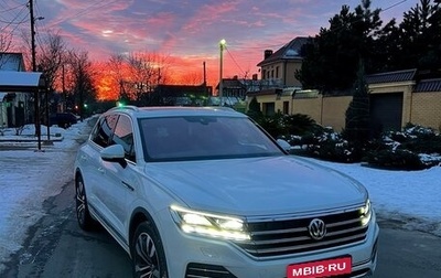 Volkswagen Touareg III, 2018 год, 5 800 000 рублей, 1 фотография