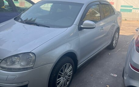 Volkswagen Jetta VI, 2007 год, 700 000 рублей, 1 фотография