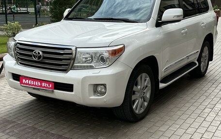 Toyota Land Cruiser 200, 2014 год, 4 700 000 рублей, 1 фотография