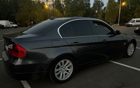 BMW 3 серия, 2005 год, 820 000 рублей, 2 фотография