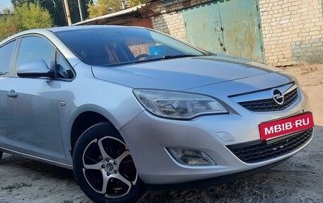 Opel Astra J, 2011 год, 740 000 рублей, 4 фотография