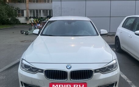 BMW 3 серия, 2013 год, 2 100 000 рублей, 2 фотография