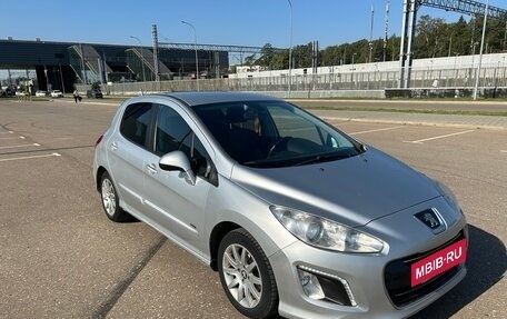 Peugeot 308 II, 2011 год, 570 000 рублей, 2 фотография