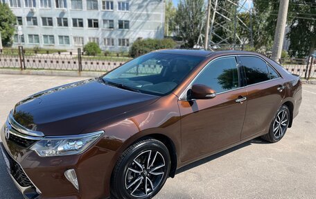 Toyota Camry, 2017 год, 2 450 000 рублей, 1 фотография