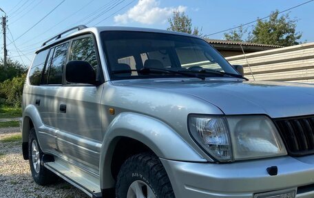 Toyota Land Cruiser Prado 90 рестайлинг, 2001 год, 1 300 000 рублей, 2 фотография