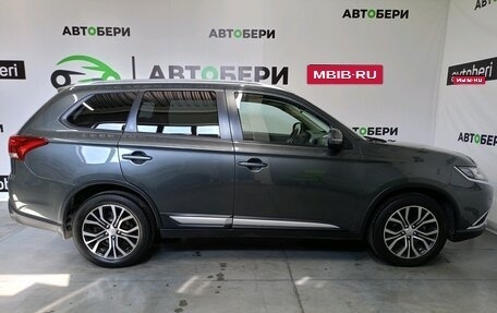 Mitsubishi Outlander III рестайлинг 3, 2018 год, 2 214 000 рублей, 6 фотография