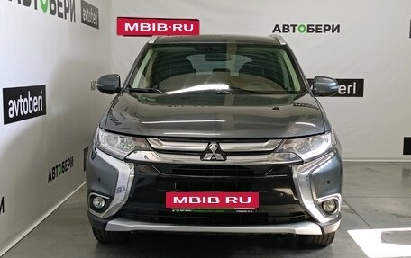 Mitsubishi Outlander III рестайлинг 3, 2018 год, 2 214 000 рублей, 2 фотография