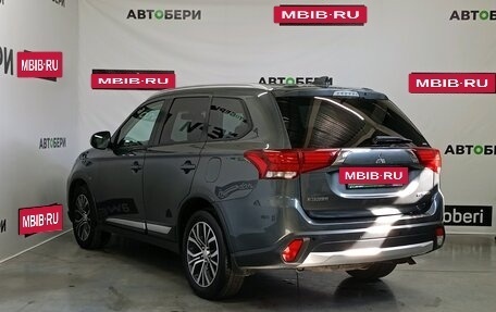 Mitsubishi Outlander III рестайлинг 3, 2018 год, 2 214 000 рублей, 7 фотография