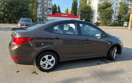 Hyundai Solaris II рестайлинг, 2014 год, 1 000 000 рублей, 5 фотография