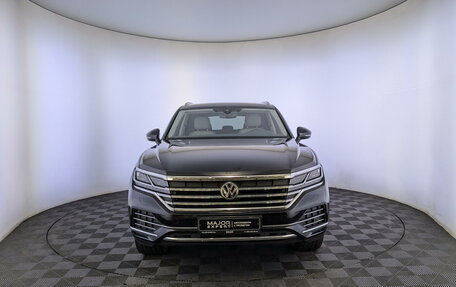 Volkswagen Touareg III, 2020 год, 6 000 000 рублей, 2 фотография