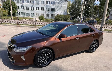 Toyota Camry, 2017 год, 2 450 000 рублей, 6 фотография