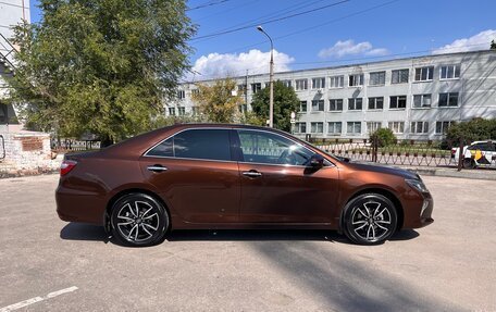 Toyota Camry, 2017 год, 2 450 000 рублей, 3 фотография