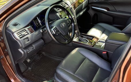 Toyota Camry, 2017 год, 2 450 000 рублей, 10 фотография