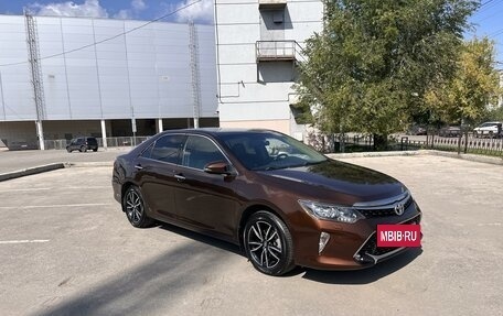 Toyota Camry, 2017 год, 2 450 000 рублей, 2 фотография