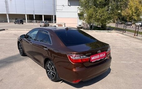 Toyota Camry, 2017 год, 2 450 000 рублей, 9 фотография