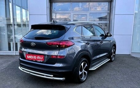 Hyundai Tucson III, 2019 год, 2 390 000 рублей, 5 фотография