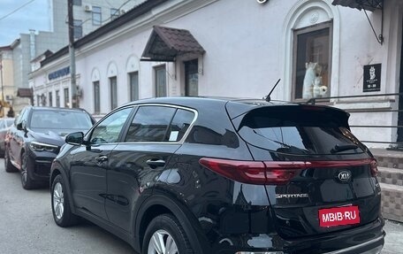 KIA Sportage IV рестайлинг, 2020 год, 2 800 000 рублей, 6 фотография