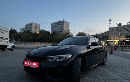 BMW 3 серия, 2019 год, 4 090 000 рублей, 2 фотография