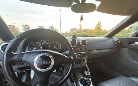 Audi TT, 2001 год, 700 000 рублей, 9 фотография