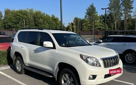 Toyota Land Cruiser Prado 150 рестайлинг 2, 2010 год, 2 690 000 рублей, 9 фотография