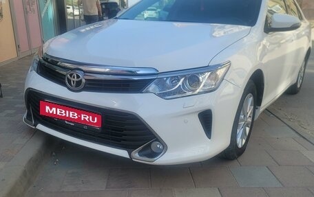 Toyota Camry, 2015 год, 2 150 000 рублей, 2 фотография