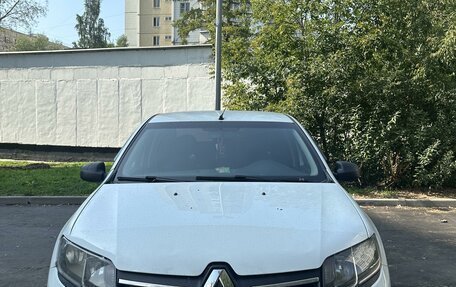 Renault Logan II, 2015 год, 550 000 рублей, 2 фотография