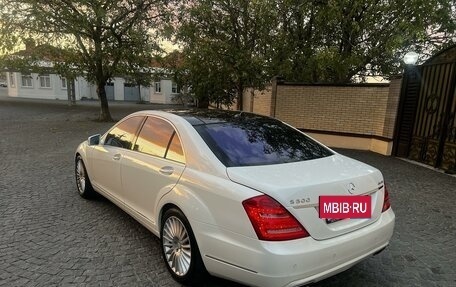 Mercedes-Benz S-Класс, 2010 год, 2 050 000 рублей, 3 фотография