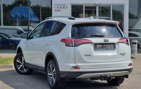 Toyota RAV4, 2018 год, 2 930 000 рублей, 7 фотография