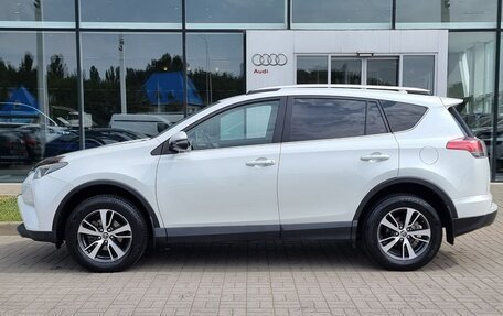 Toyota RAV4, 2018 год, 2 930 000 рублей, 8 фотография