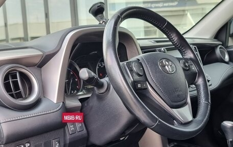 Toyota RAV4, 2018 год, 2 930 000 рублей, 14 фотография