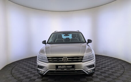 Volkswagen Tiguan II, 2020 год, 3 200 000 рублей, 2 фотография