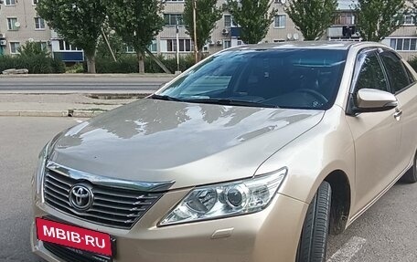 Toyota Camry, 2011 год, 2 050 000 рублей, 1 фотография