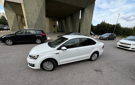 Volkswagen Polo VI (EU Market), 2018 год, 1 450 000 рублей, 2 фотография