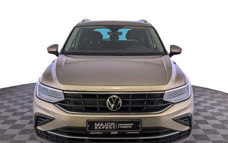 Volkswagen Tiguan II, 2021 год, 2 800 000 рублей, 2 фотография