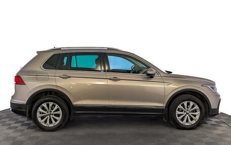 Volkswagen Tiguan II, 2021 год, 2 800 000 рублей, 4 фотография