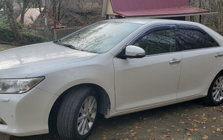 Toyota Camry, 2012 год, 2 250 000 рублей, 2 фотография