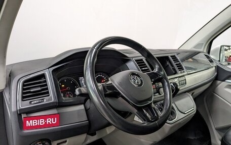 Volkswagen Caravelle T6 рестайлинг, 2019 год, 2 645 000 рублей, 16 фотография