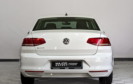 Volkswagen Passat B8 рестайлинг, 2019 год, 2 425 000 рублей, 6 фотография