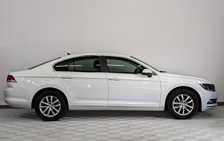 Volkswagen Passat B8 рестайлинг, 2019 год, 2 425 000 рублей, 4 фотография