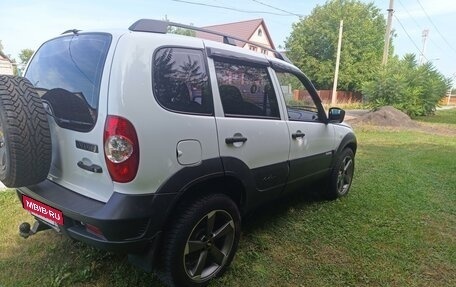 Chevrolet Niva I рестайлинг, 2013 год, 1 150 000 рублей, 5 фотография