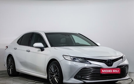 Toyota Camry, 2019 год, 3 249 000 рублей, 3 фотография