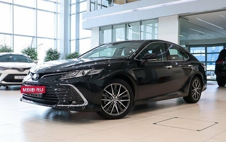 Toyota Camry, 2023 год, 5 290 000 рублей, 2 фотография