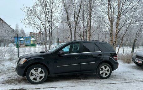 Mercedes-Benz M-Класс, 2010 год, 2 000 000 рублей, 4 фотография