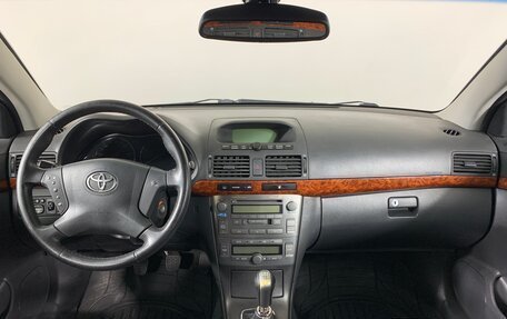 Toyota Avensis III рестайлинг, 2004 год, 577 000 рублей, 13 фотография