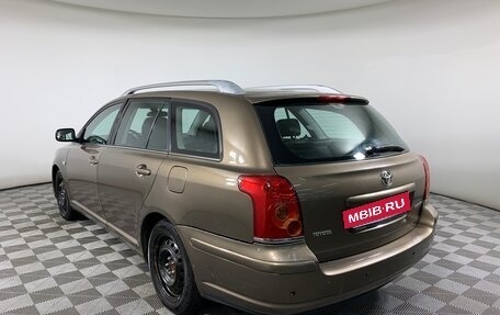 Toyota Avensis III рестайлинг, 2004 год, 577 000 рублей, 7 фотография