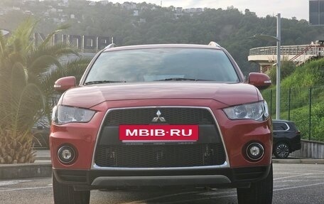 Mitsubishi Outlander III рестайлинг 3, 2010 год, 1 350 000 рублей, 3 фотография