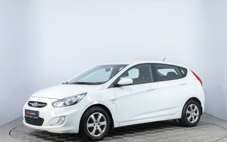 Hyundai Solaris II рестайлинг, 2014 год, 1 120 000 рублей, 1 фотография