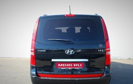 Hyundai H-1 II рестайлинг, 2016 год, 2 490 000 рублей, 6 фотография